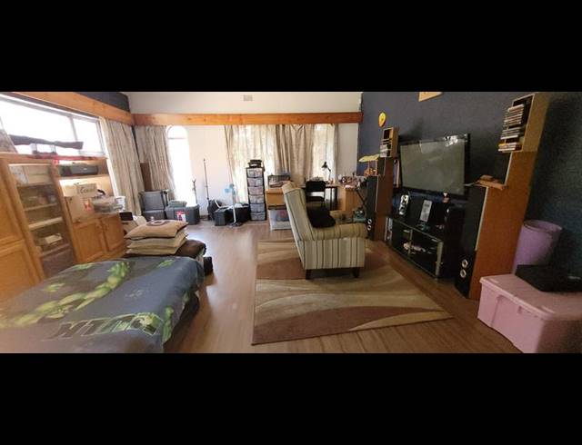 3 BEDROOM HOUSE FOR SALE IN BRACKENHURST